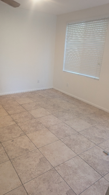 Building Photo - 2211 Olympic View Dr