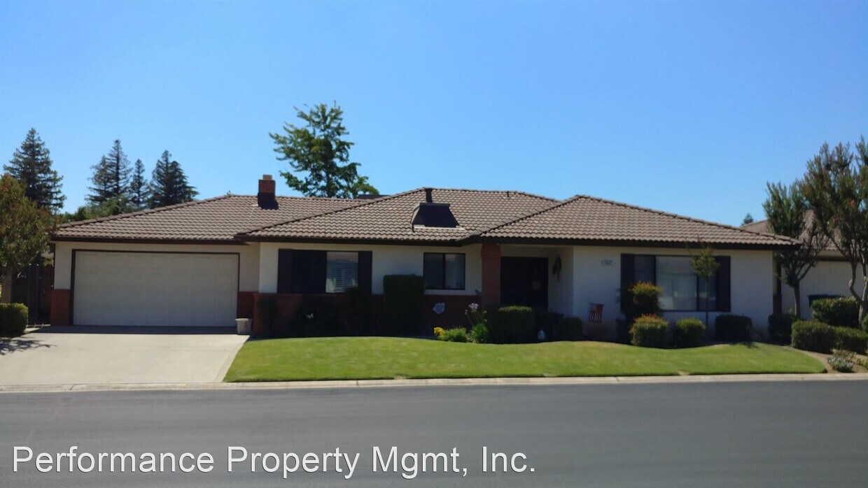 7607 N Gearhart Ave, Fresno, CA 93720 House Rental in Fresno, CA
