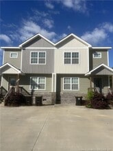 Building Photo - 209 Godwin St