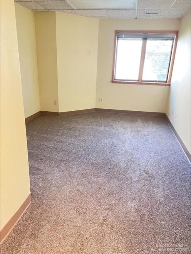 Foto del edificio - 116 W McKay St