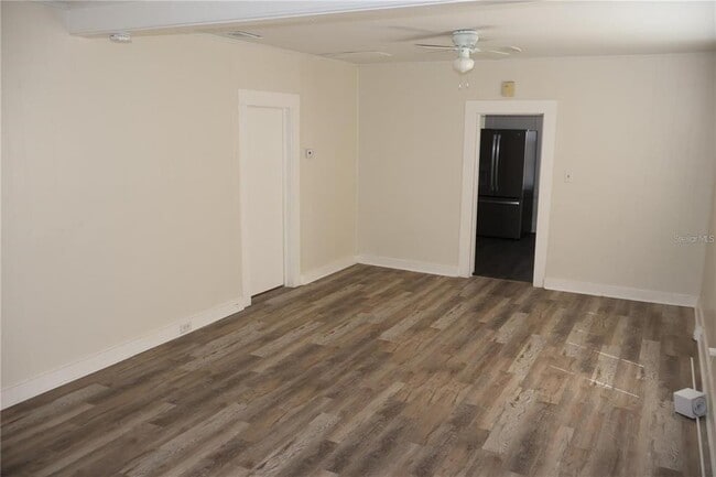 Building Photo - 1919 W Union St