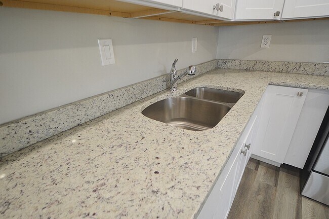 Foto del edificio - 17 Whitney CT