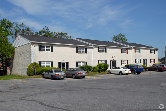 Building Photo - Orchard Apartments