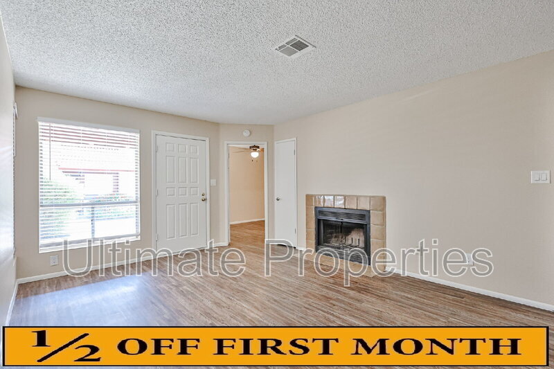 Foto principal - 10815 W Northern Ave