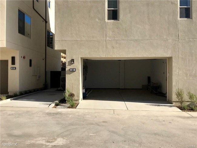 Building Photo - 4 br, 3 bath House - 185 Carmine