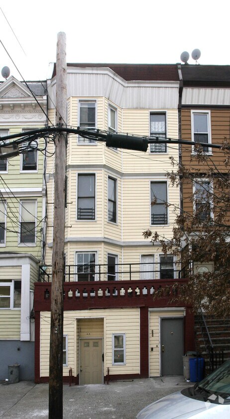 Primary Photo - 362 E 169th St