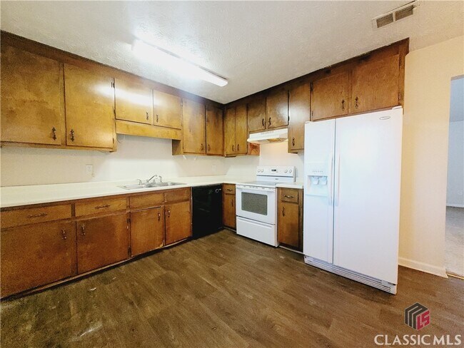 Foto del edificio - 342 Timothy Rd