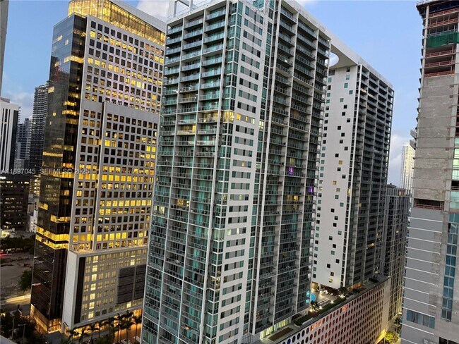 Foto del edificio - 485 Brickell Ave