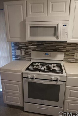 Foto del edificio - 450 N Taylor St