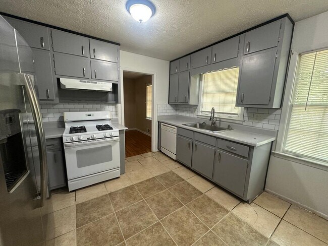 Foto del edificio - 524 San Marcos Way