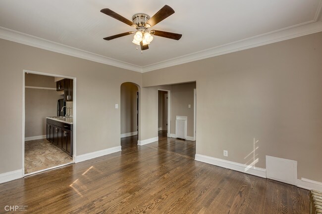 Foto del edificio - 8058 S Hermitage Ave