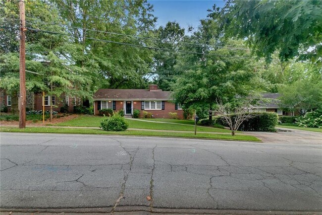Building Photo - 1193 Clifton Rd NE