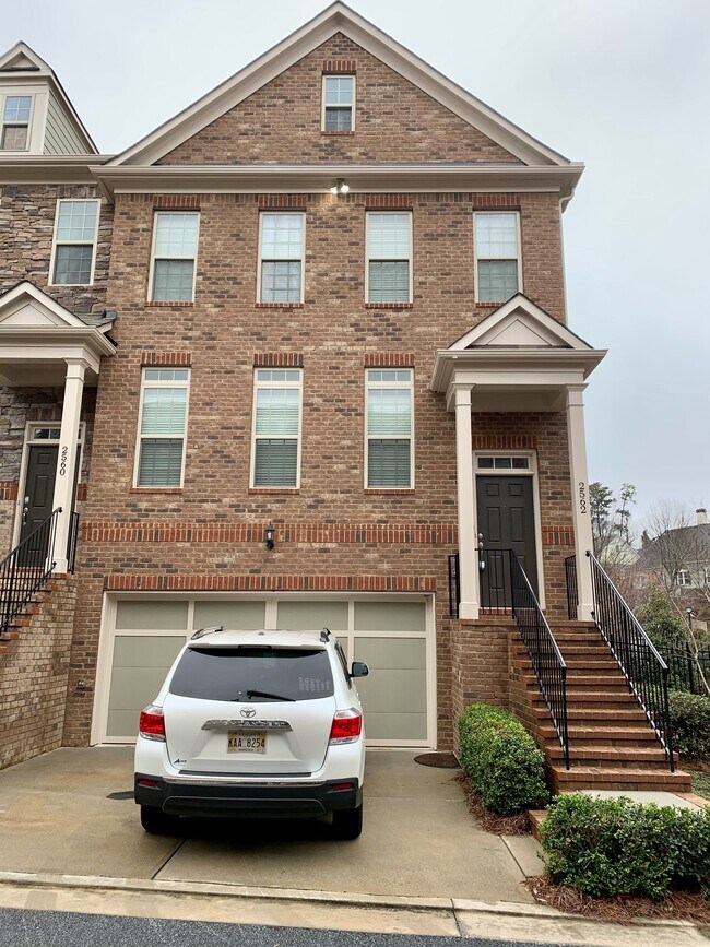 Foto del edificio - 2562 Sibley Dr