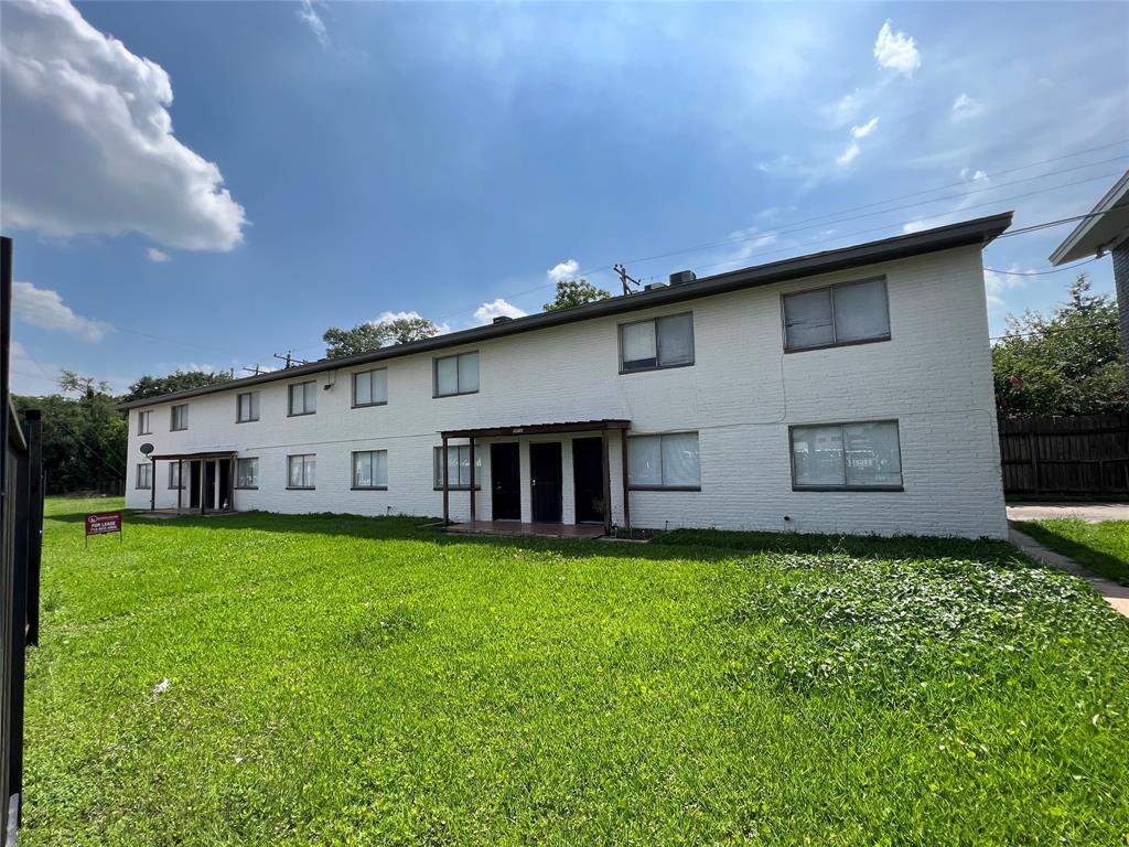 Primary Photo - 1137 N Durham Dr