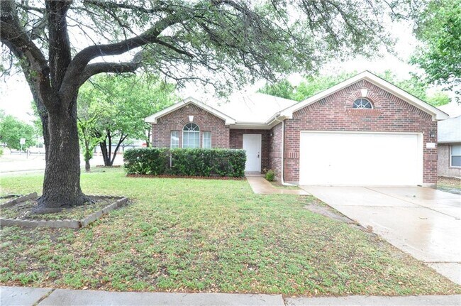 Building Photo - 1612 Natural Bridge Ln