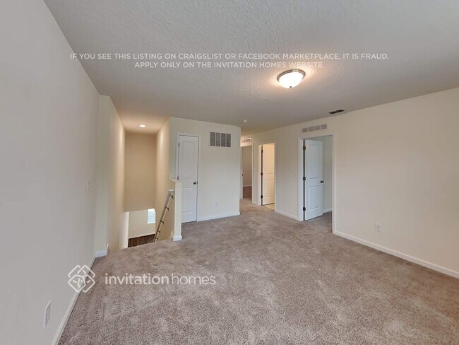 Building Photo - 2261 Litchfield Lp