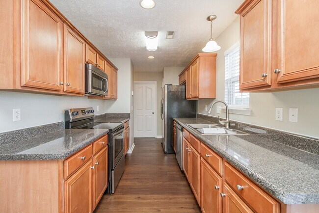 Building Photo - 315 Slippery Rock Dr