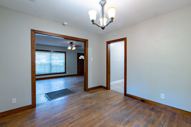 Dining room - 213 Alpine St