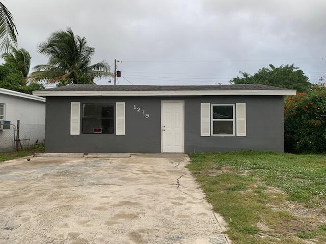 Primary Photo - 1219 Highland Rd