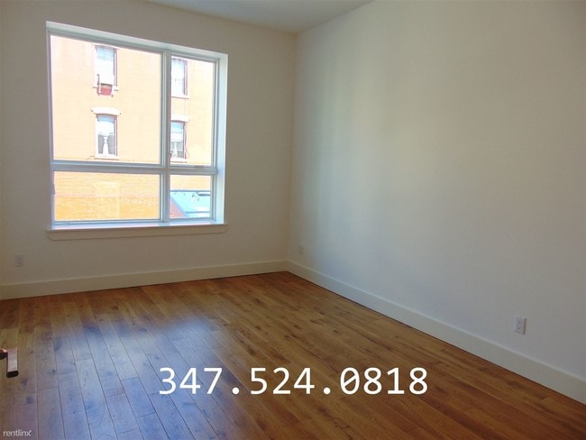 Building Photo - 2 br, 1 bath  - 105 Leonard St