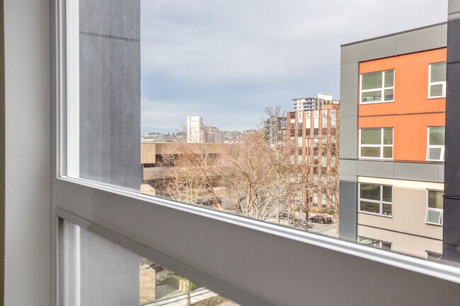 Foto del edificio - 330 3rd Ave W