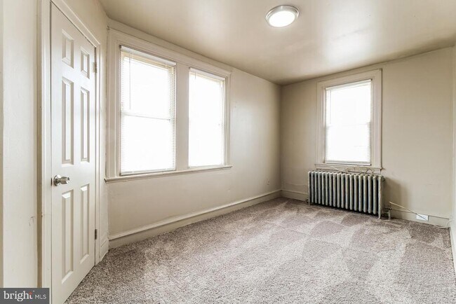Building Photo - 1651 S Wilton St