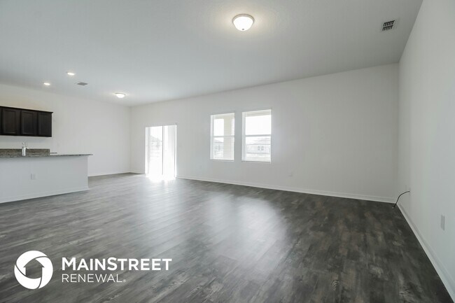 Foto del edificio - 417 Stillwater Ln