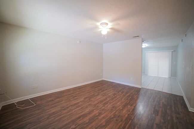 Building Photo - 1312 Nylic St