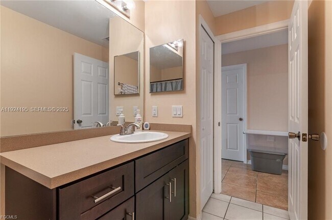 Foto del edificio - 4516 Douglas Ln