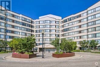 Building Photo - 1001-1001 Cedarglen Gate