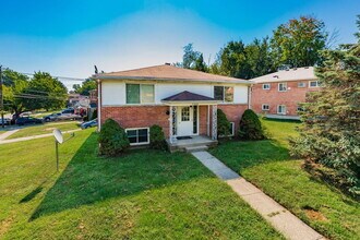 Building Photo - 7598 Boleyn Dr