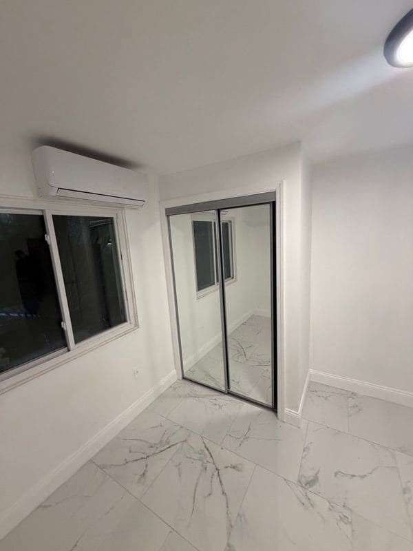 Building Photo - 506 Jerome St