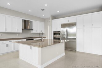 Building Photo - 20414 Juniper Bay Ave