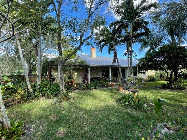 Foto del edificio - 2280 SE Longhorn Ave