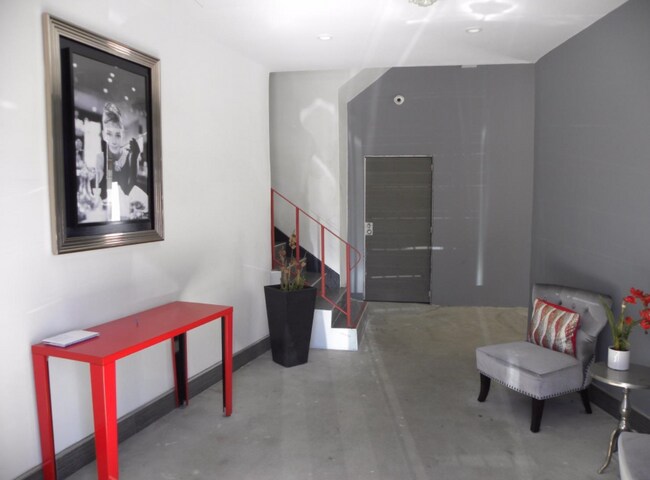 Building Photo - 5831 Carlton Way