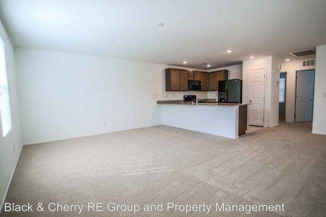 Building Photo - 3 br, 2 bath House - 4594 Townwall St.