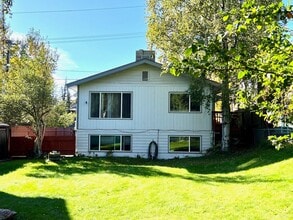 Building Photo - 1618 E St