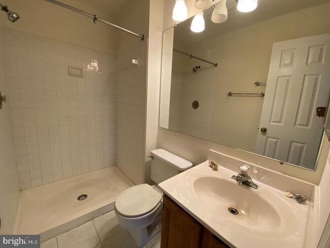 Building Photo - 10604 Greta Lynn Ct