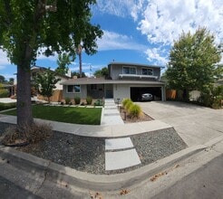 Building Photo - 599 Stanford Dr