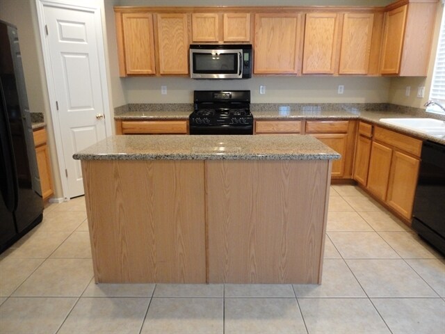 Foto del edificio - 8847 Diamond Wood Court