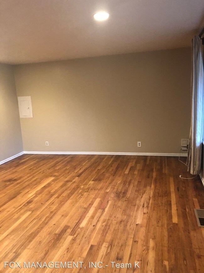 Foto del edificio - 12020-12030 SW Lincoln Ave