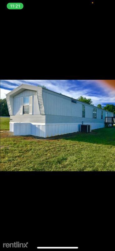 Building Photo - 80 Lynn Dr