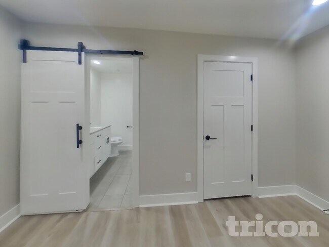 Foto del edificio - 4665 S 38th Ln