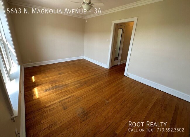 Building Photo - Edgewater / Magnolia Glen - Top-Floor 2-Ro...