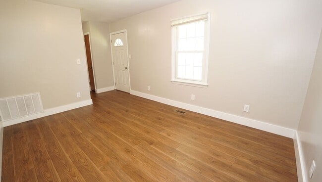 Building Photo - 260 Brighttown Rd