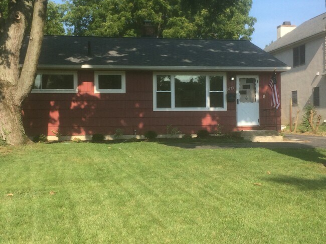 Building Photo - 3173 Avalon Rd