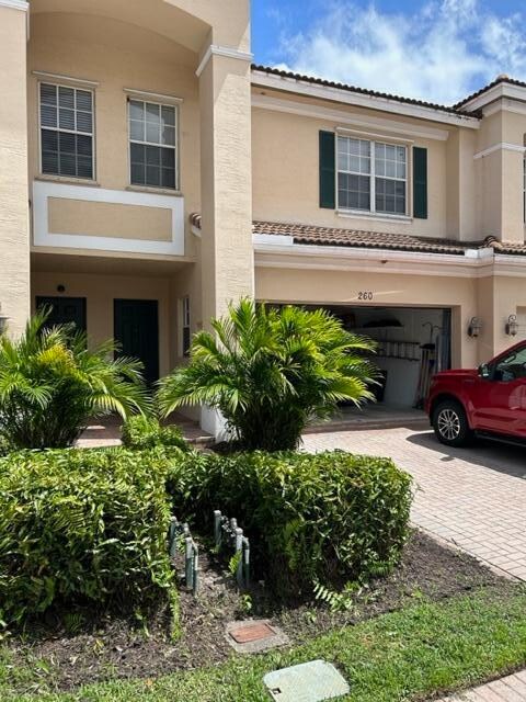 Building Photo - 260 SW Otter Run Pl