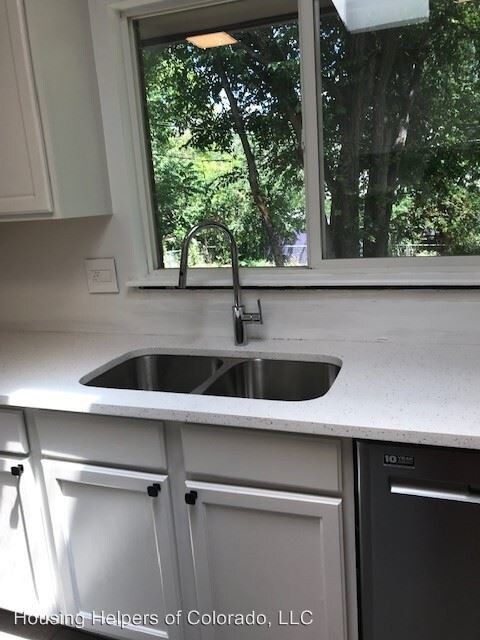 Foto del edificio - 5 br, 2 bath House - 2994 23rd Street