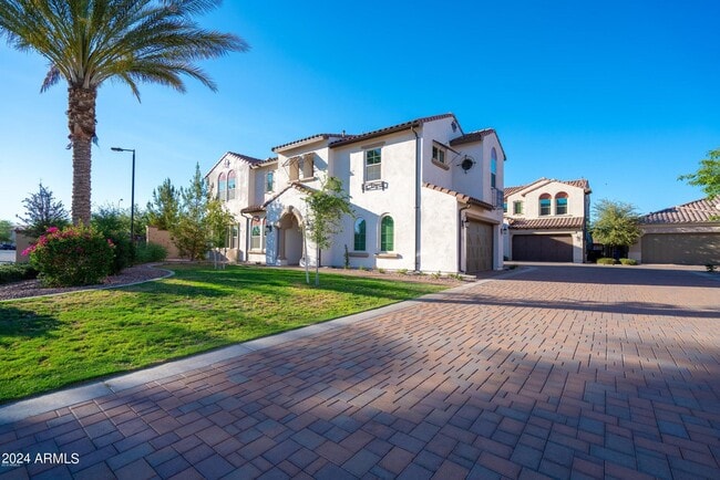 Building Photo - 4015 S Pecan Dr