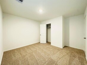 Building Photo - 12342 lariat Run Dr